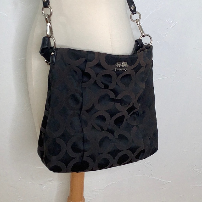 Coach Signature Messenger Crossbody Or Hobo Shoulder Top Zipper Handbag